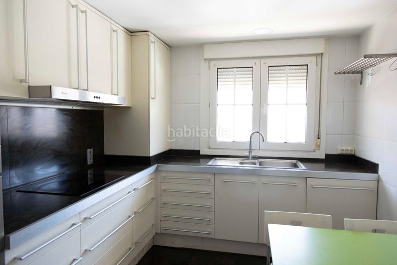 Foto 02676004-fa0a-4cb8-b3f8-a654fc59d4d4. Casa a schiera in calle de florencio perera larrosa 7 in Zaragoza