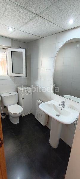 Foto f27fc3d5-cd3c-49bc-8324-3423f56a90a7. Casa a schiera in calle de florencio perera larrosa 7 in Zaragoza