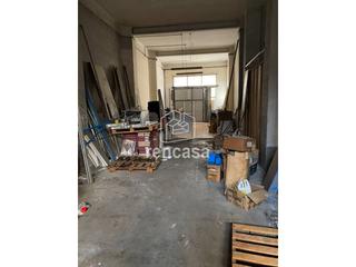 Local Comercial  Anselm clave. Gran local 2 puertas