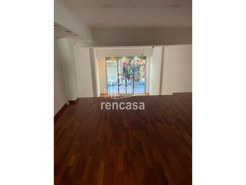 Foto 76969b0f-4c89-444b-9d7f-51d25cc236cb. Alquiler local comercial local zona auditorio en Centre Històric Lleida