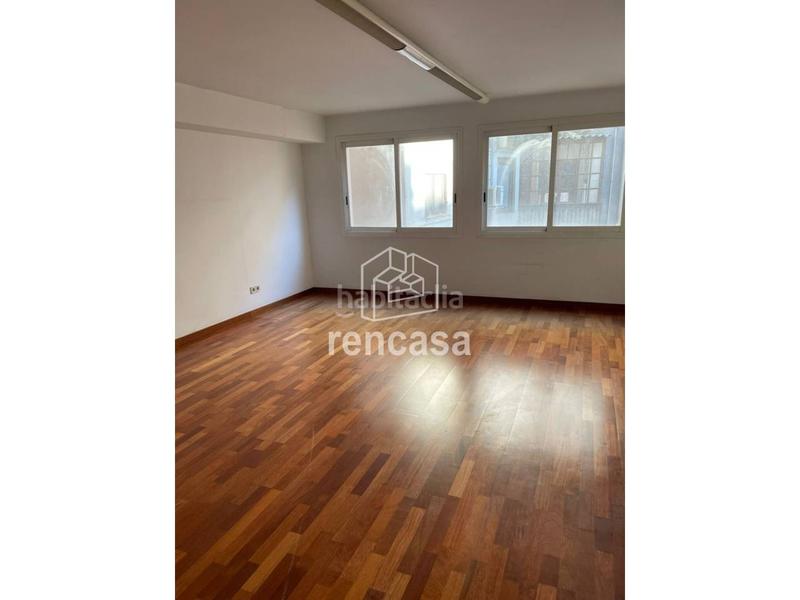 Foto a54e7984-876e-42b4-a940-31b42a2786de. Lloguer local comercial a Centre Històric Lleida