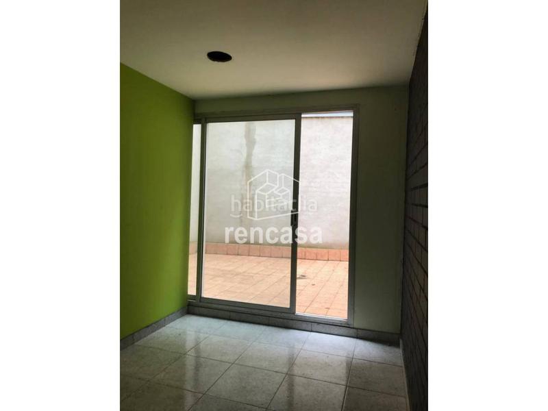 Foto f3751768-0530-459b-86ce-63958a2fc0ee. Alquiler local comercial sant ruf en Príncep de Viana-Clot-Xalets Humbert Torres Lleida