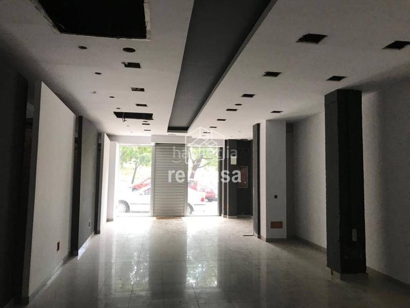 Foto b75bd048-88ef-40a0-85a0-5c13ebc4cfc0. Rent business premise in Príncep de Viana-Clot-Xalets Humbert Torres Lleida