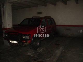 Aparcament cotxe  Paer casanovas. Paer casanovas