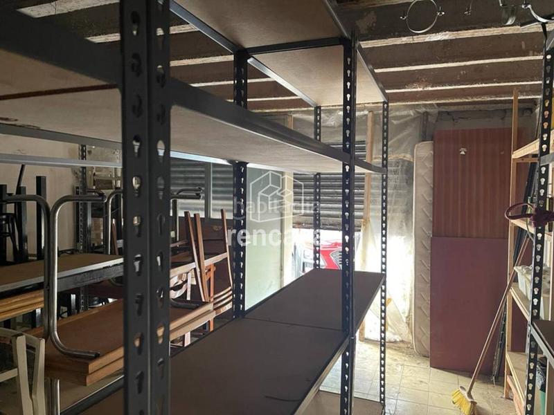 Foto c8e8e7f8-f82a-4f1a-bab8-c8cbfa685d91. Local comercial a Cappont Lleida
