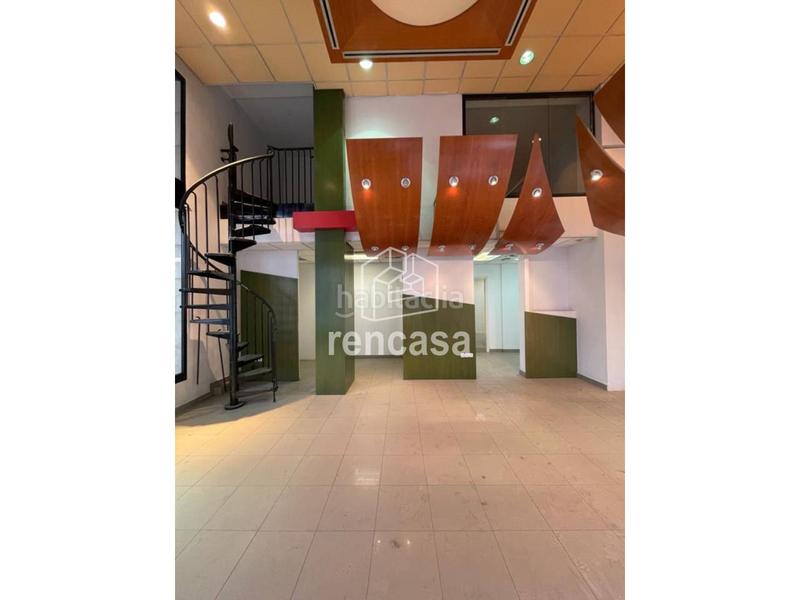 Foto 0e7ad8cf-58f0-42e3-9ed1-7f1f5b25f494. Local comercial  en Cappont Lleida