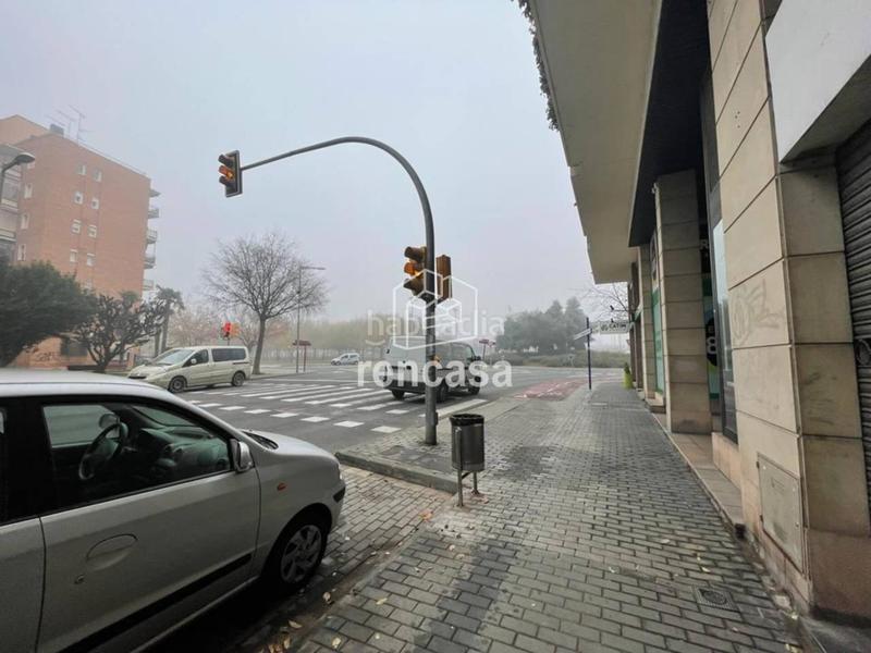 Foto c2dd9259-0438-458f-b4dd-fdfe28f692fa. Local comercial  en Cappont Lleida