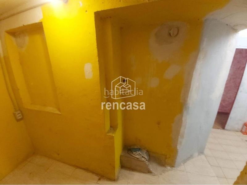 Foto 1ac9b927-7e30-480d-bedd-4f3b02df26dc. Piso para inversión piso y local en Mariola Lleida