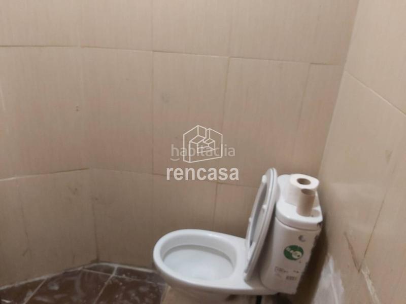 Foto 7267989d-06f0-4508-8880-e63495cbf92a. Piso para inversión piso y local en Mariola Lleida