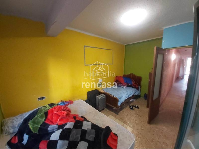 Foto bcee20b0-8743-42bd-b205-d9ea1b980117. Piso para inversión piso y local en Mariola Lleida