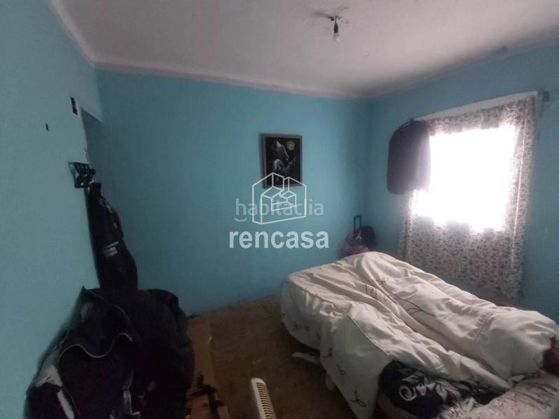 Foto f4ae5e29-32d3-41a0-9578-a4aeb400688b. Piso para inversión piso y local en Mariola Lleida
