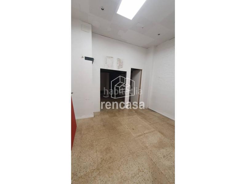 Foto 5da7f069-9fac-4119-923c-66d2b103b7fe. Lloguer local comercial a Príncep de Viana-Clot-Xalets Humbert Torres Lleida