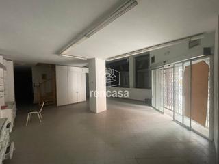 Local commercial  Comtes d´urgell. Local en venta en príncep de vianaclot25007
