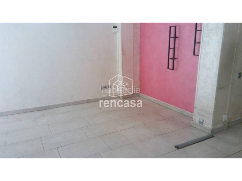Foto ecbb64ad-7dd4-471f-bb4d-9964226fc23c. Lloguer local comercial a Centre Històric Lleida