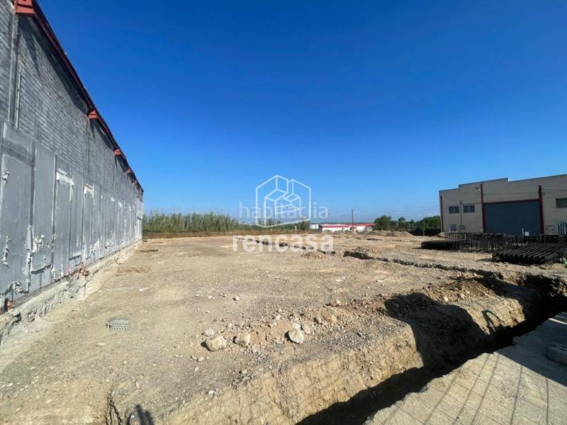 Foto 42a32d64-c8f7-4400-bfe4-7246e4f403cc. Bâtiment à usage industriel dans Alcoletge