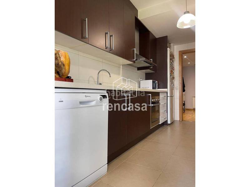 Foto 17cc181c-6880-4260-918b-78da0f1f993a. Piso cap pont con piscina en Cappont Lleida