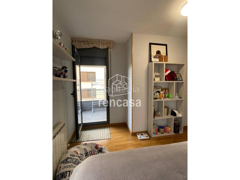 Foto 49bb5f26-5caa-4ebb-b865-7ef316a49975. Piso cap pont con piscina en Cappont Lleida