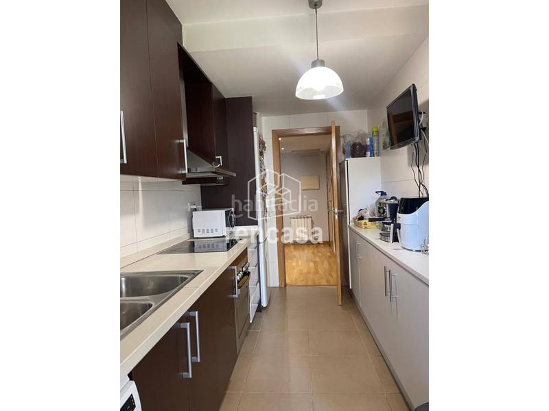 Foto cc53fc53-051b-471e-8e8b-661e1987afc3. Piso cap pont con piscina en Cappont Lleida