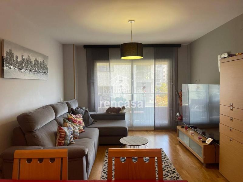 Foto e5944501-1c99-4ec9-906d-5b6870793968. Piso cap pont con piscina en Cappont Lleida