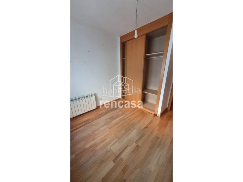 Foto 030e8dd4-9410-450e-83d0-194b88d25169. Piso s practicamente nuevos con pisicina en Mariola Lleida