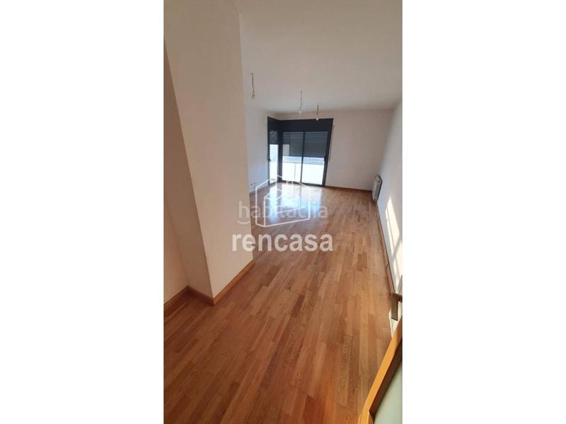 Foto 28f2ad2d-e694-4bb2-9230-cd84a40832a4. Piso s practicamente nuevos con pisicina en Mariola Lleida