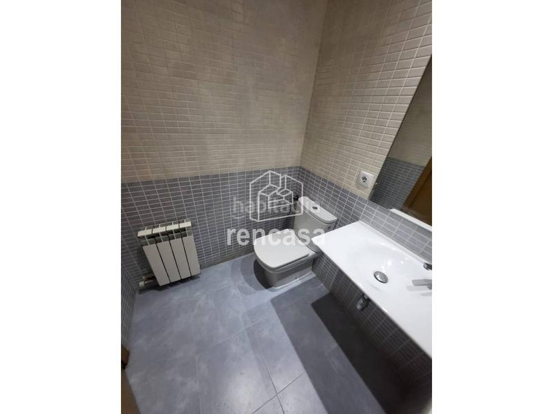 Foto 9d031249-ca74-4a51-b3c8-24d0c23ee934. Piso s practicamente nuevos con pisicina en Mariola Lleida