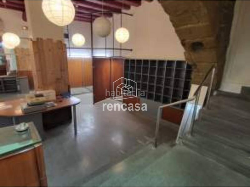 Foto eae8feba-f045-4136-8c99-ff308bb03f0e. Local comercial a Centre Històric Lleida
