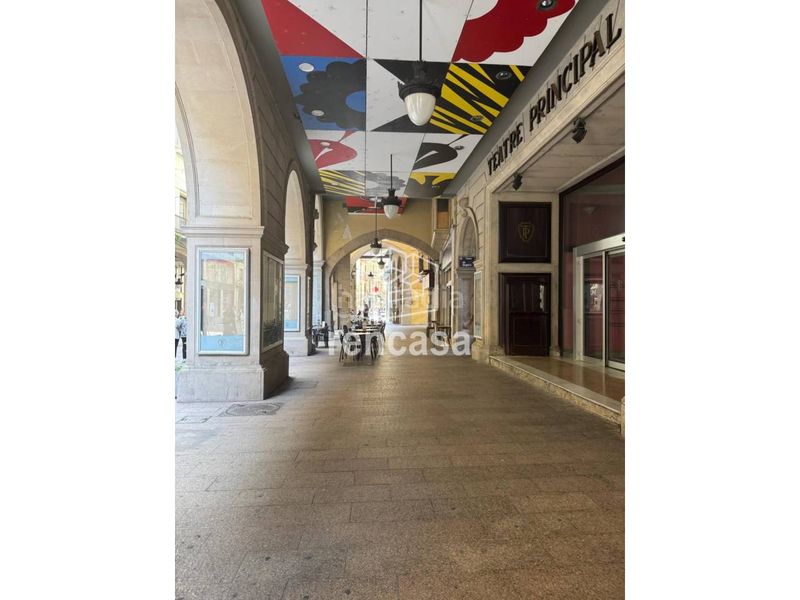 Foto 1aefcc77-e5e8-4118-9cb7-47adad187012. Piso eix comercial en Centre Històric Lleida