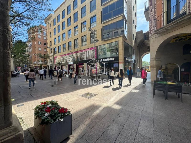 Foto 23c87a32-ea53-4a54-8c69-50e0140defd5. Piso eix comercial en Centre Històric Lleida