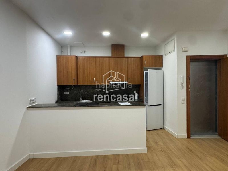 Foto ead5fd54-1167-4c86-a9d1-ba3a33c1ebc7. Piso eix comercial en Centre Històric Lleida