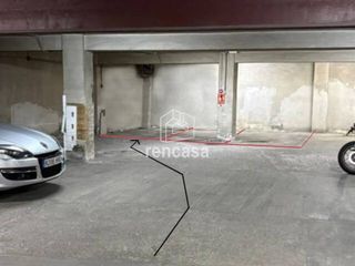 Car parking in Calle Paer Casanovas