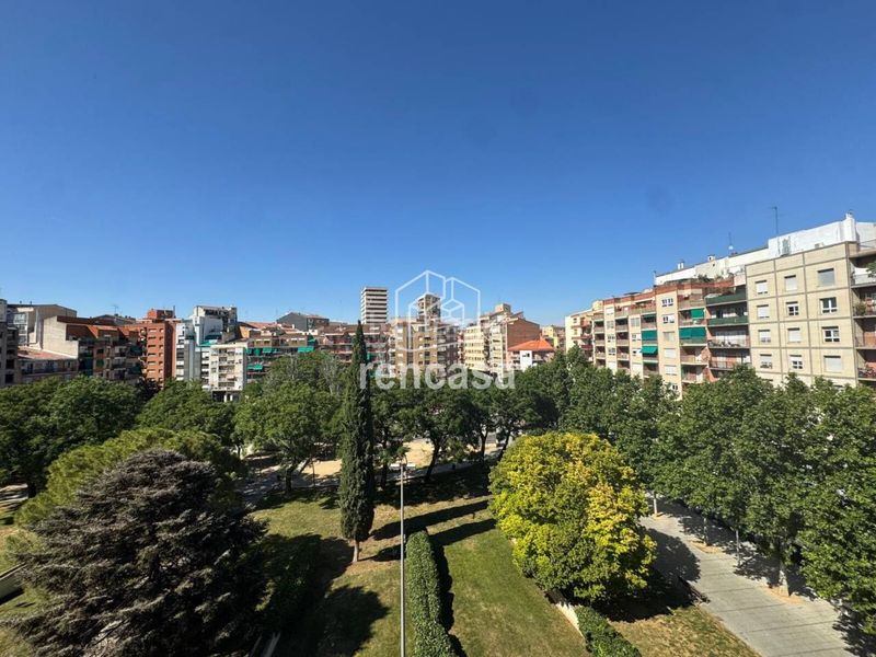Foto c6009421-d44b-4114-b34c-ac5cb6089b58. Pis amb calefacció aparcament a Príncep de Viana-Clot-Xalets Humbert Torres Lleida