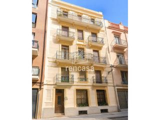 Edificio  Calle joan baget. Edificio en venta en pleno centro, junto al rectorat de la unive
