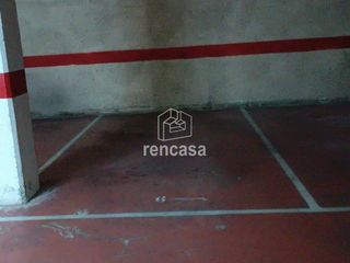 Miete Autoparkplatz  Calle academia. Zona escorxador