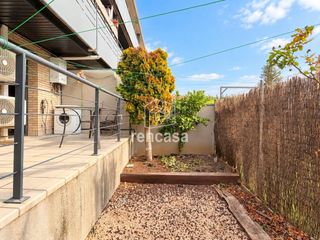 Appartement  Calle farraginals. Planta baja con terraza, zona ajardinada y piscina comunitaria
