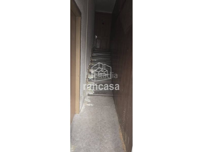 Foto 133f05a8-672b-4d1c-bec2-c6b2be1954b5. Casa adossada a Borges Blanques (Les)