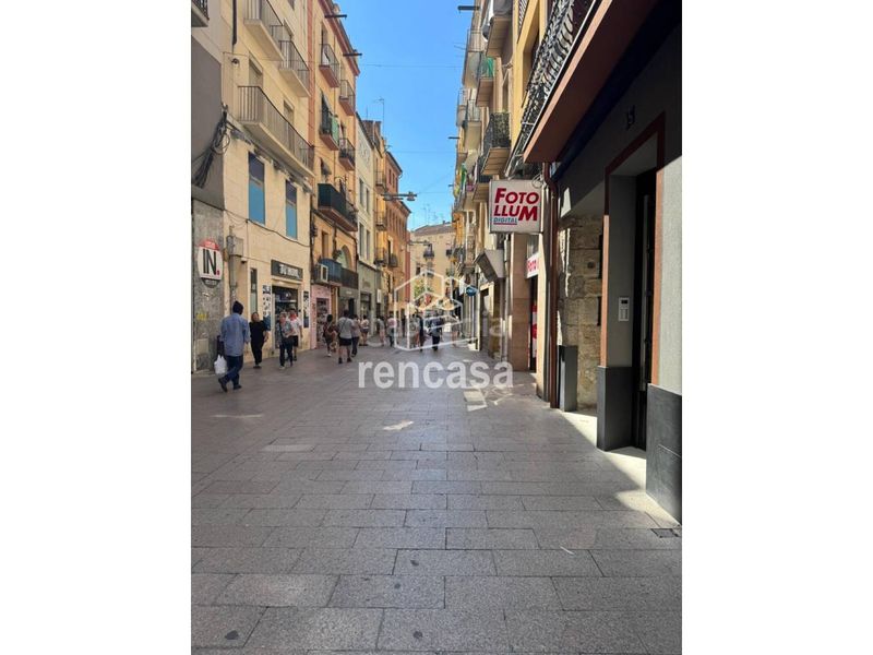 Foto d38c42cf-f5ac-4732-979c-0fda4b7a34dc. Piso edifici leyda obra nueva en edificio histórico rehabilitado en Lleida