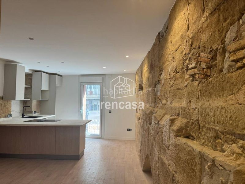 Foto 2db892a9-ee31-4ed4-b54d-8ca872be99a3. Piso edifici leyda obra nueva en edificio histórico rehabilitado en Lleida