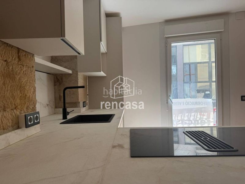 Foto de2b5925-68de-4bd1-8b90-e9b4f332eb45. Piso edifici leyda obra nueva en edificio histórico rehabilitado en Lleida