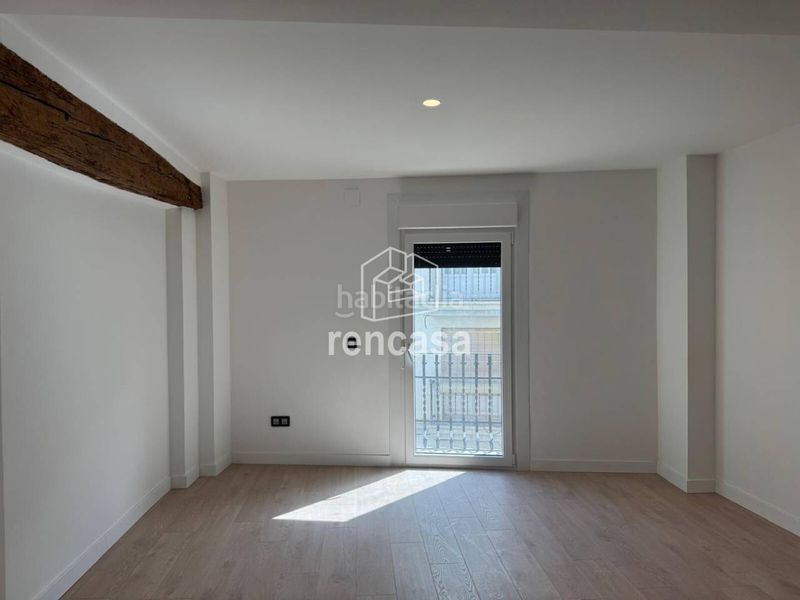 Foto 5bda05e7-b0b0-4f05-935d-439f49003b34. Piso edifici leyda obra nueva en edificio histórico rehabilitado en Lleida