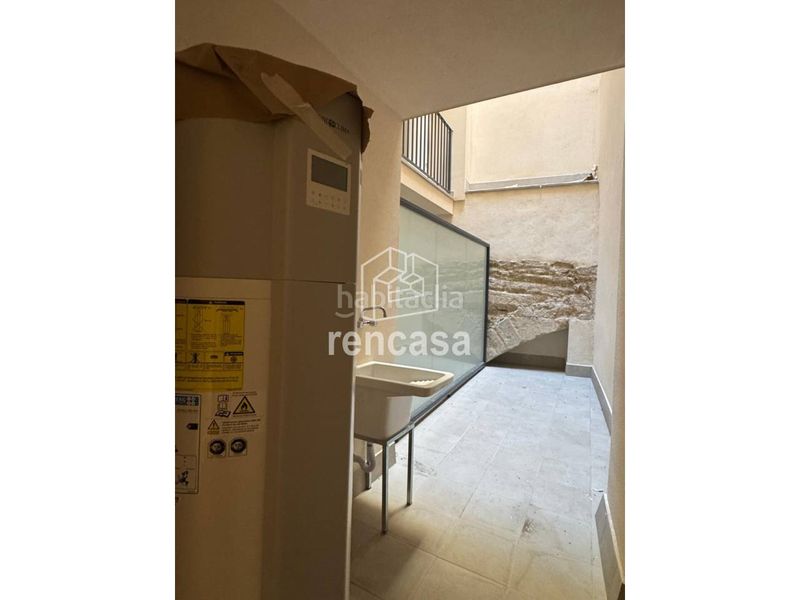 Foto 13185d68-35ce-4932-a429-b04624074699. Piso edifici leyda obra nueva en edificio histórico rehabilitado en Lleida