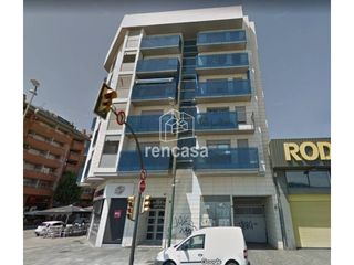 Parking coche en Avenida Tortosa