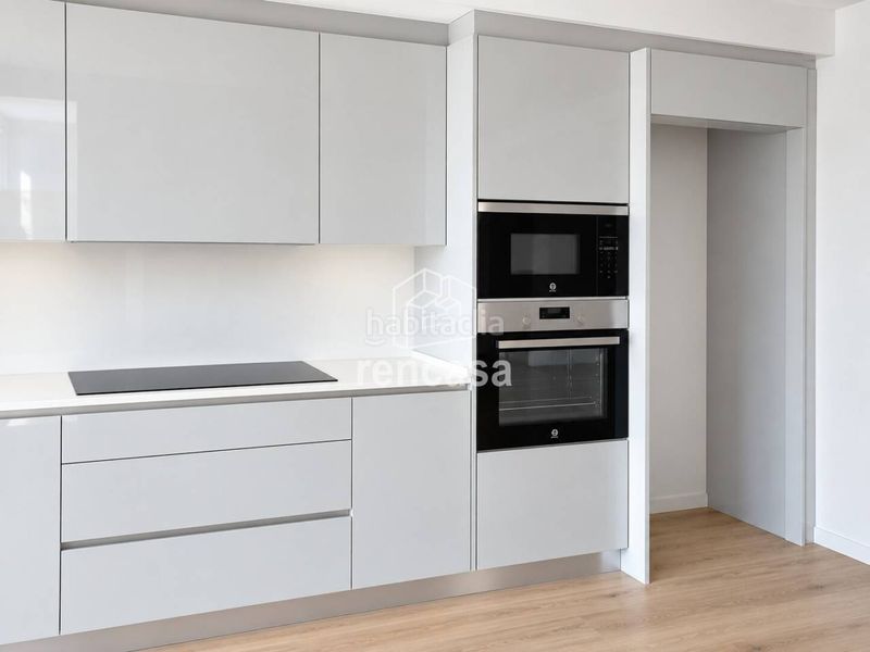 Foto 784941ac-d97f-4770-9f94-63ac905b845a. Alquiler piso apartamento de obra nueva en parc de laigua con piscina comunitaria en Lleida