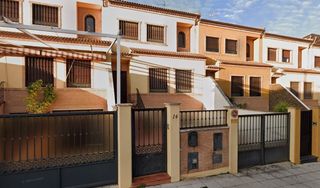 Casa a Avenida Valenzuela 16