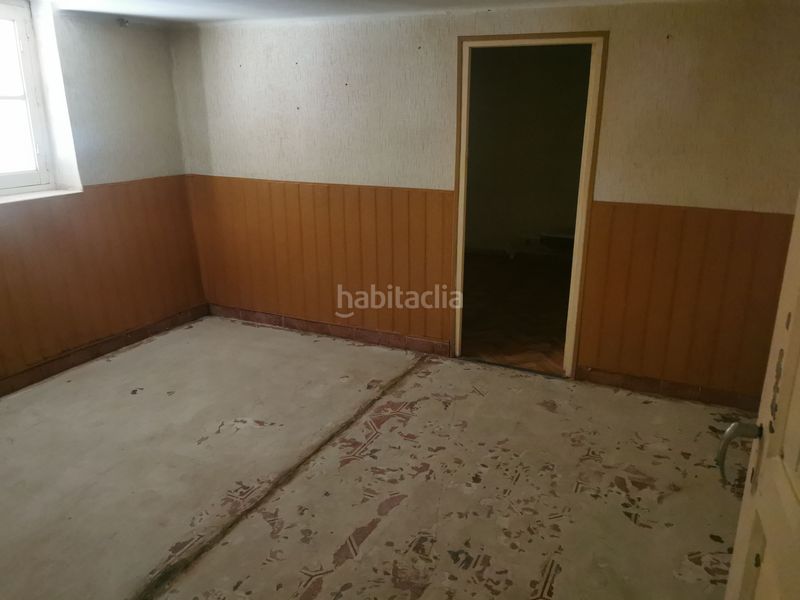 Foto f3437a19-91b1-4eee-8b81-47ddcad10f3a. Casa a Villaturiel