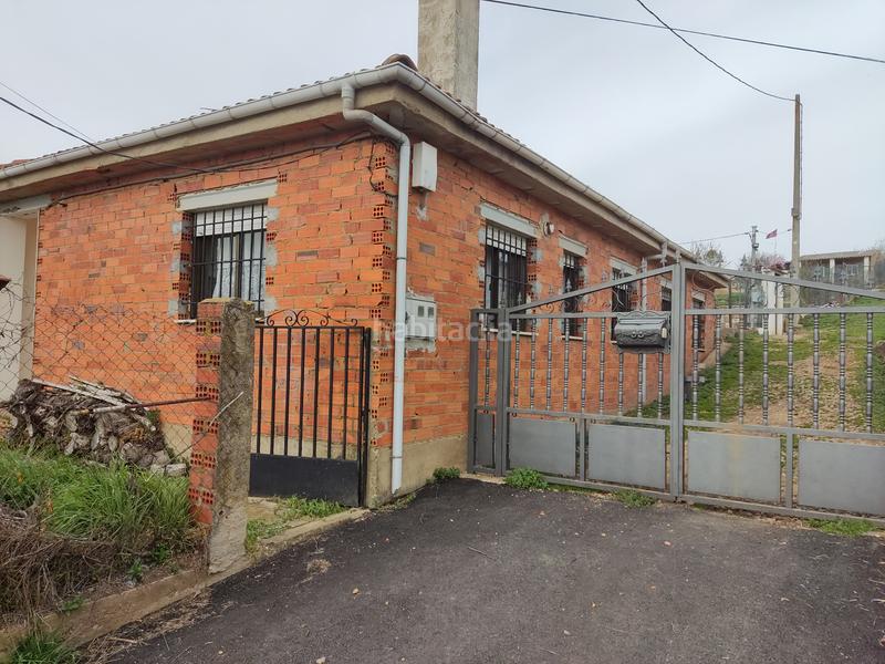 Foto 2e6c1fb1-f760-4108-b4ab-f23214a316e3. Masia a Quintana del Castillo