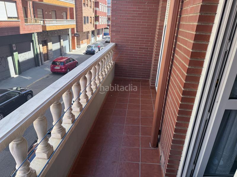 Foto 4899154d-451f-4aa6-9e5b-c1a63fe3cf24. Miete appartement in calle medul 2 in San Mamés - La Palomera León