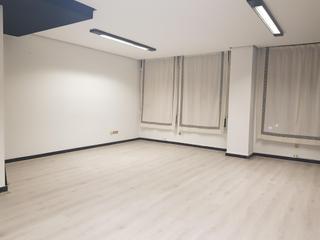 Location Local commercial  Landabaso plaza. Local landabaso