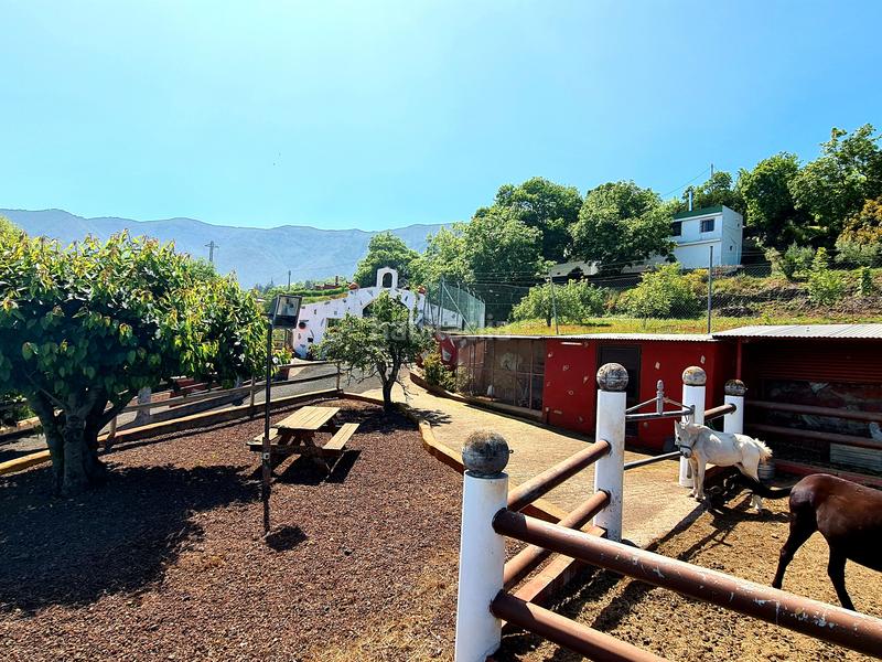 Foto aef4cb12-c33e-4db2-b06e-b3dfe4d71542. Country house with parking pool in La Perdoma - San Antonio - Benijos Orotava (La)