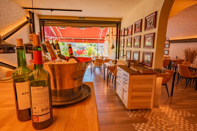 Foto a85cd7c8-c283-4a7c-881a-27fa5966dbad. Local comercial a Los Cristianos Arona